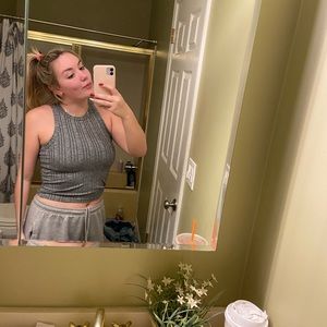 grey cropped sweater tank